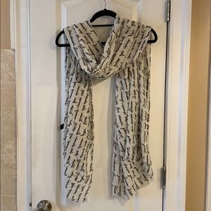 Ann Taylor White and Black Signature Scarf